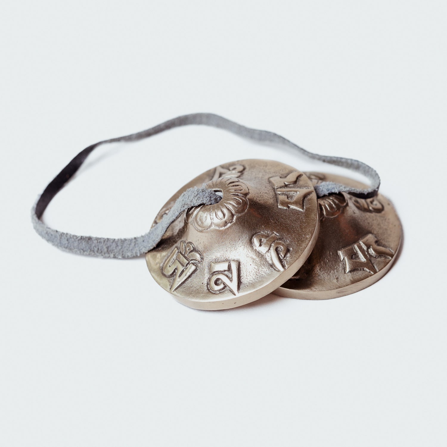 Tingshat. Tingsha symbaalit sivulta. Käsintehty nepalissa